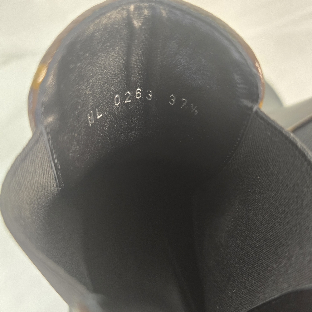 Louis Vuitton Beaubourg Ankle Boots - Picture 5 of 7